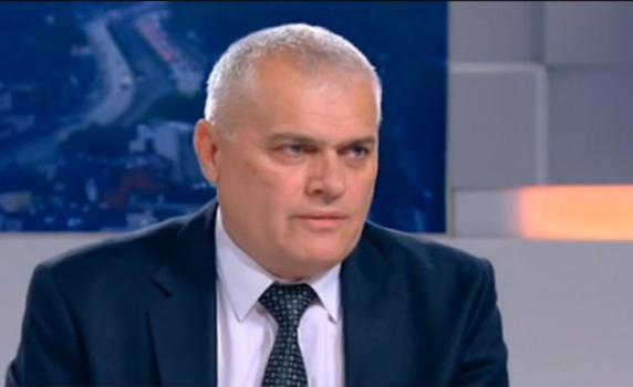 Радев: Ще назначим поне още 1000 полицаи и жандармеристи