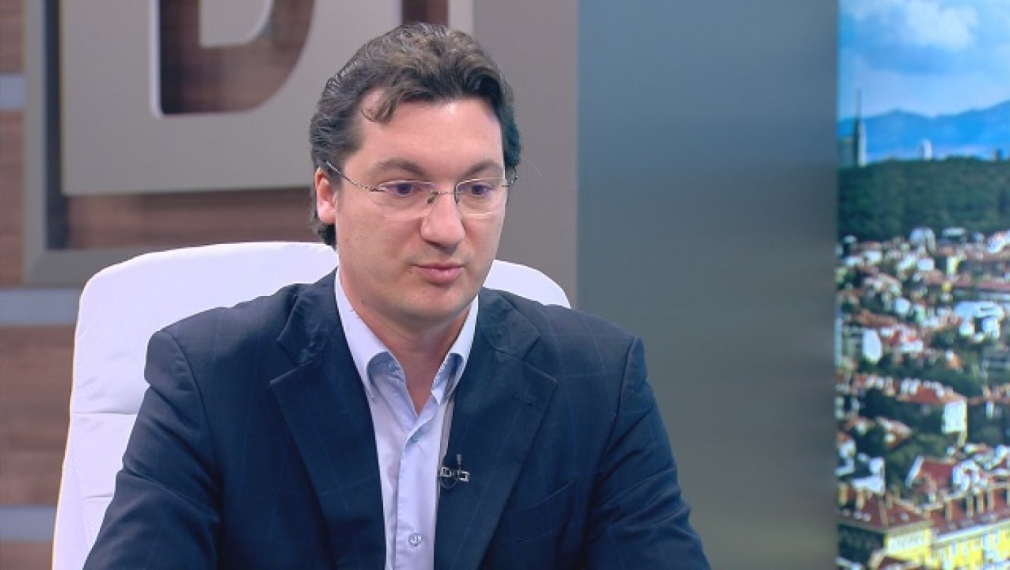 Крум Зарков: Сакскобургготски и Борисов продадоха ЧЕЗ