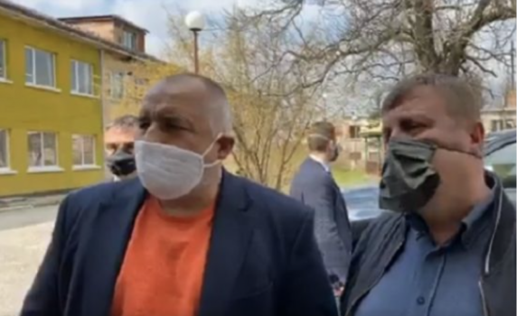 Борисов: Възрастните само до магазина, а полицията да проверява кой къде ходи
