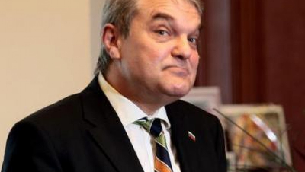 Румен Петков защити президента и неговия партиен проект АБВ Румен Петков защити президента и неговия партиен проект АБВ