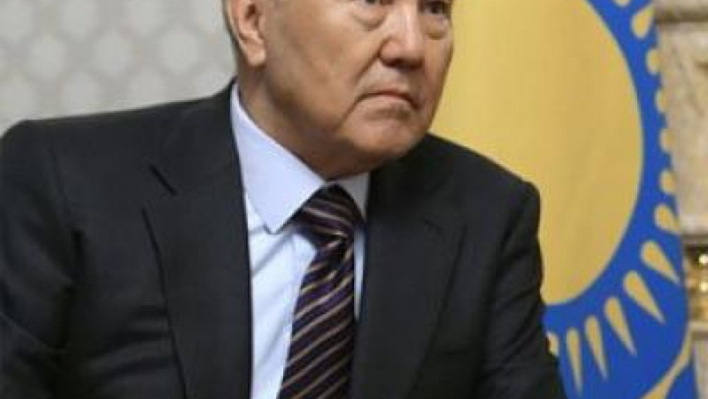 Нурсултан Назарбаев отново встъпи в длъжност