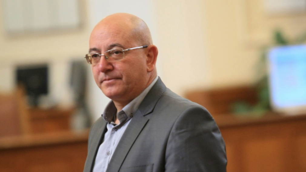 Емил Димитров: Всички шефове на басейнови дирекции искат да подадат оставка заради акциите на Гешев