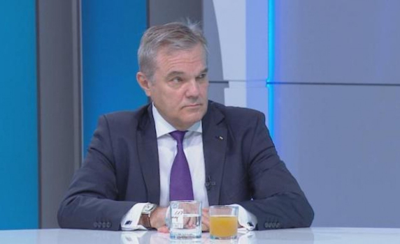 Румен Петков: Не можем да приемаме още хора