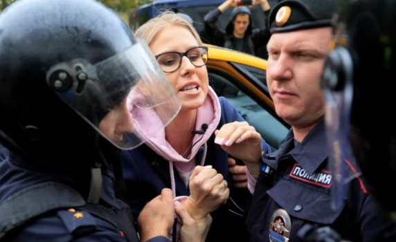 Над 600 са арестувани при опозиционния протест в Москва