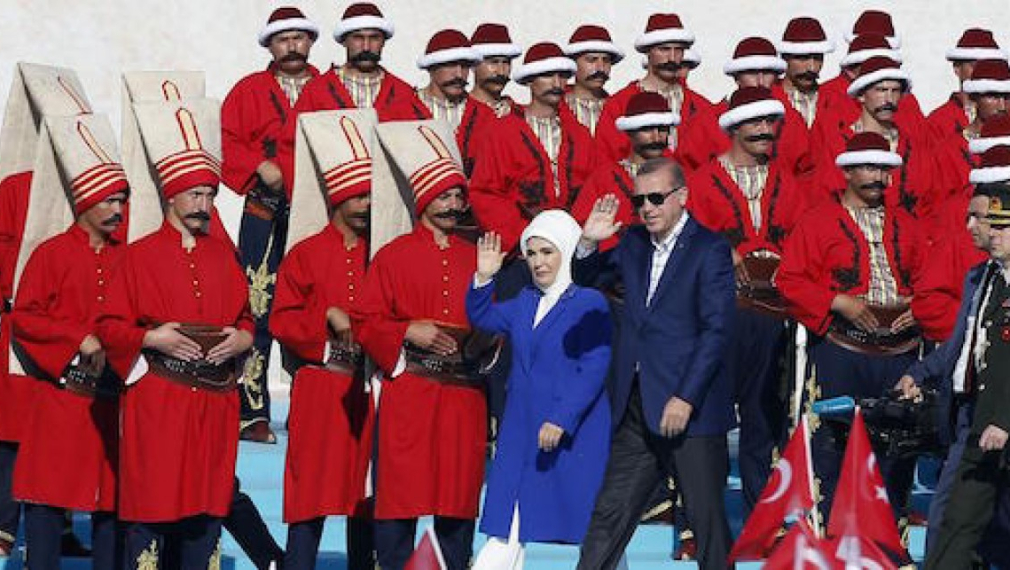 Ердоган отпразнува бляскаво завладяването на Константинопол