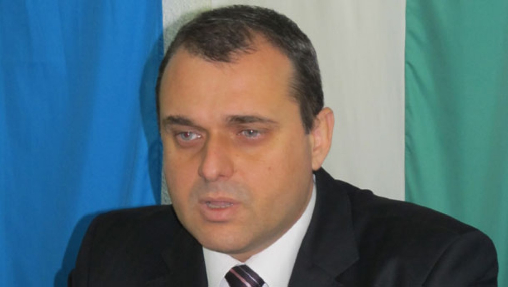 Хората на Каракачанов: Не сме женени за ГЕРБ