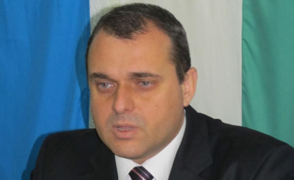 Хората на Каракачанов: Не сме женени за ГЕРБ