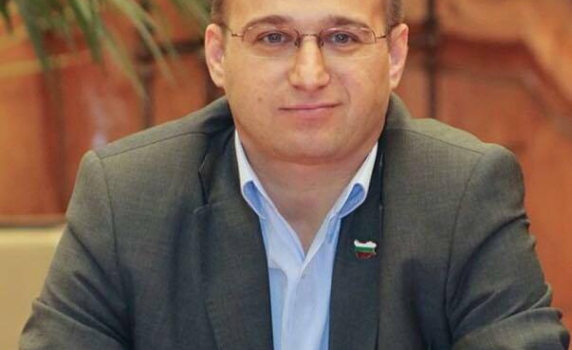Симеон Славчев: До месец паркингът пред "Ал. Невски" трябва да се махне