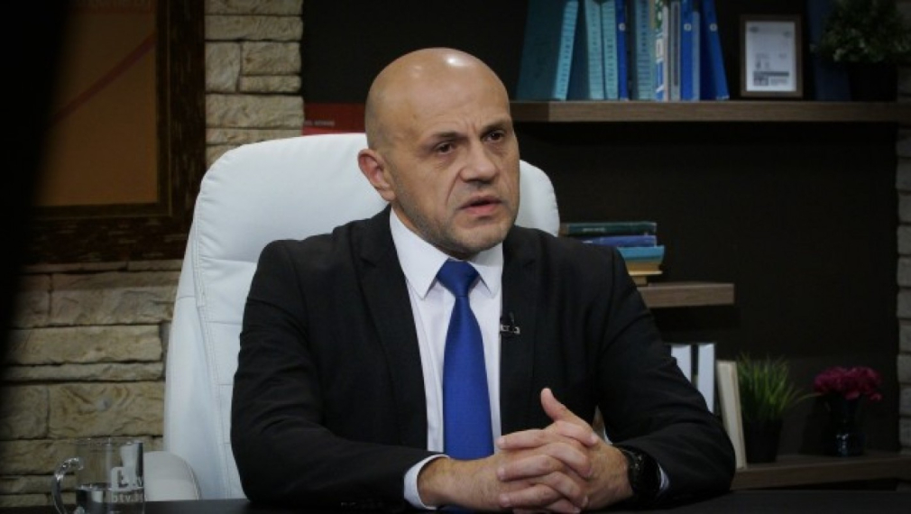 Дончев: Този, който не се вписва в кабинета, е нормално да бъде сменен