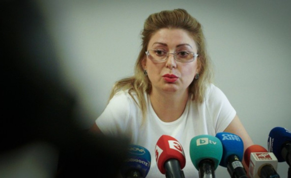 Шефката на Търговския регистър подаде оставка 