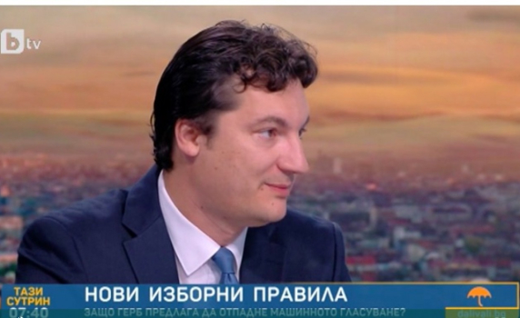 Крум Зарков: Проблемът с гласуването у нас идва от непрекъснатите промени 