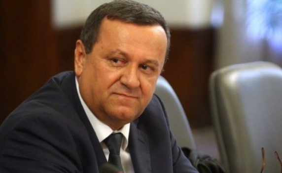 Хасан Адемов: Оставката на Бисер Петков е изненадваща