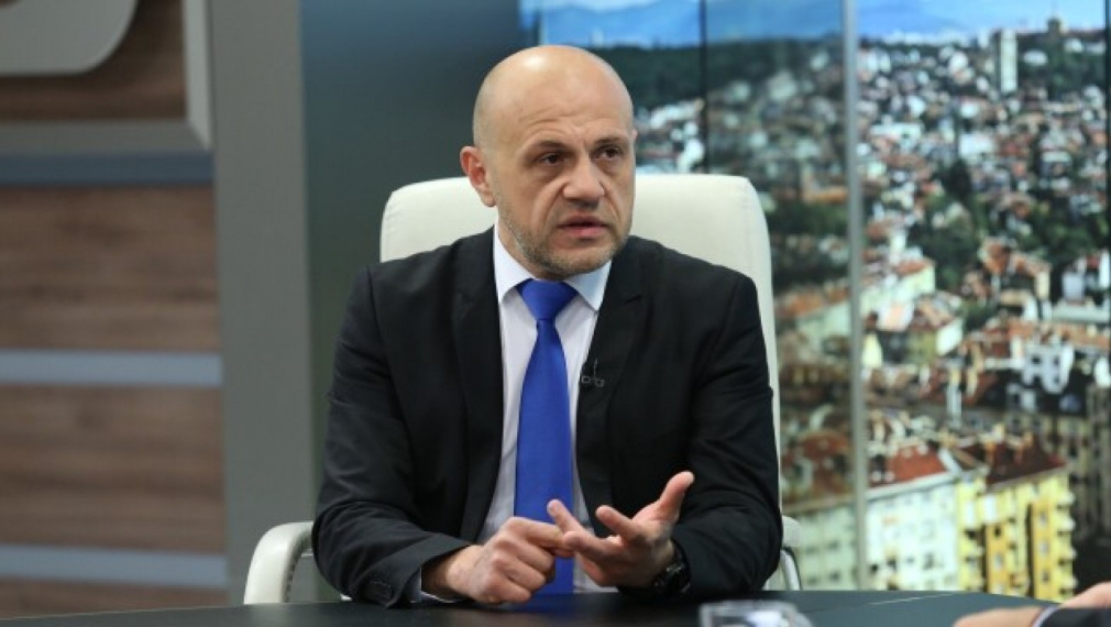 Томислав Дончев посъветва президента да внимава с думите си