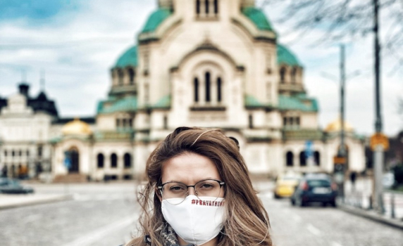 Евродепутатът Цветелина Пенкова с призив към българите и гражданите на Европа да си останат вкъщи на Великден