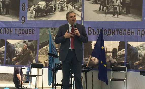 Карадайъ: На ръба на политическа криза сме