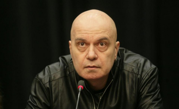 Съдът отказа да регистрира партията на Слави Трифонов 