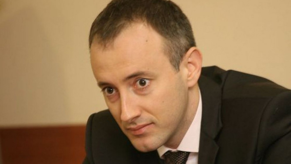  Министър Вълчев против камери в класните стаи