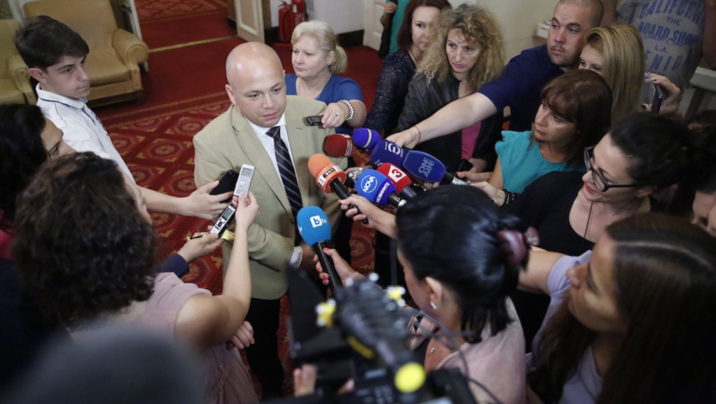 Александър Симов: Делян Пеевски превзе и СЕМ