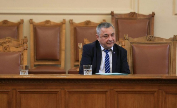 Половинчат закон работи само срещу ресторантите 