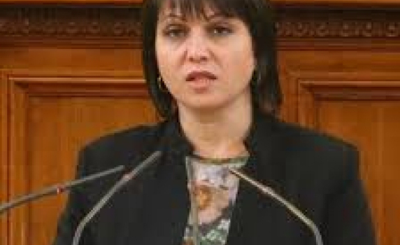 Веска Ненчева, БСП: Благодарим на учителите за просветителското дело