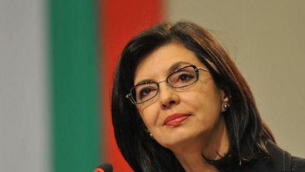 Кунева организира Европейски дебати