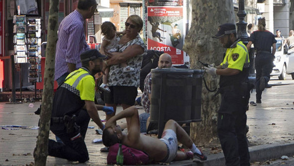 13 са жертвите и 80 ранените при атентата в Барселона, двама са задържани
