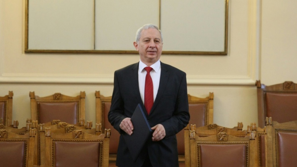Правният съвет към парламента взел 16 800 лева за становище