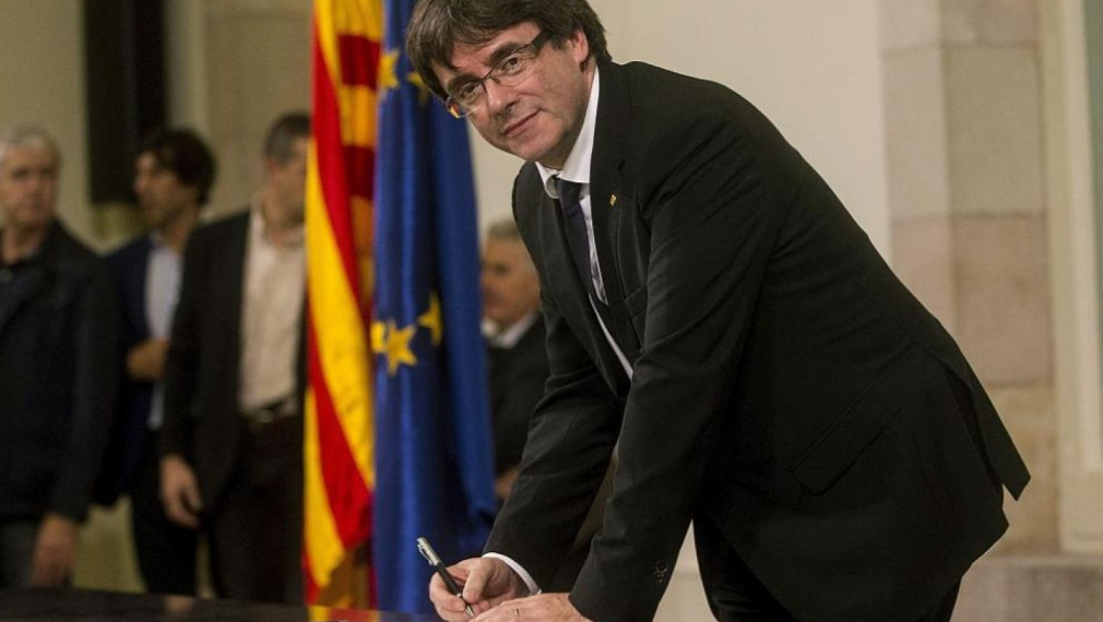 Каталуния отложи ключовото заседание на парламента