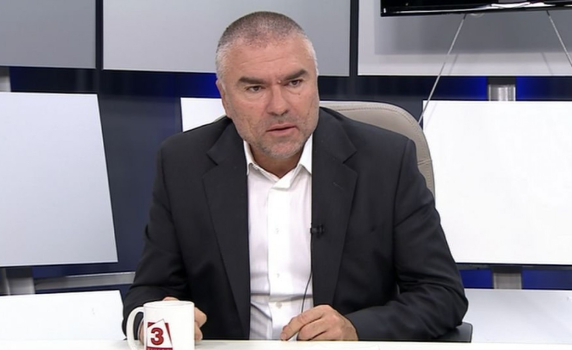 КЗК проверява Марешки за натиск над конкурентни аптеки