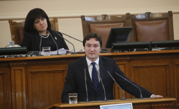 Крум Зарков: Корупцията остава  проблем, който българите посочват като най-остър 