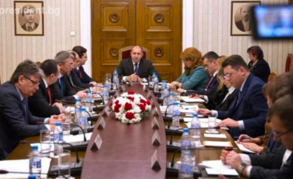 Радев: Управляващите избягаха от диалога за честни избори