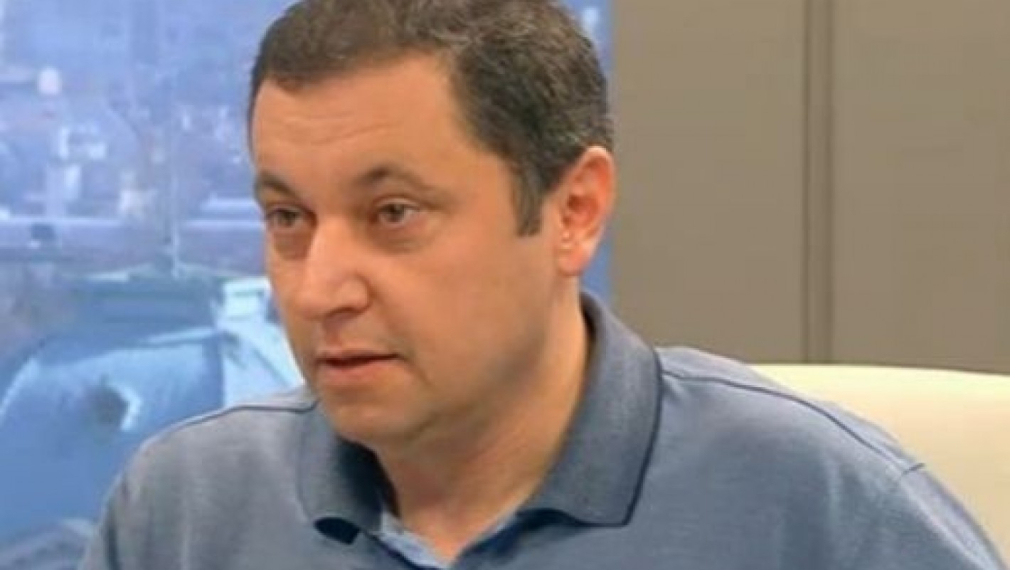 Я. Янев: В парламента има действащи агенти на ДАНС Я. Янев: В парламента има действащи агенти на ДАНС