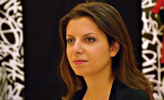 Маргарита Симонян към ЦРУ: Двойка! В нашата разузнавателна школа щяха да ви накажат с бой с пръчки!
