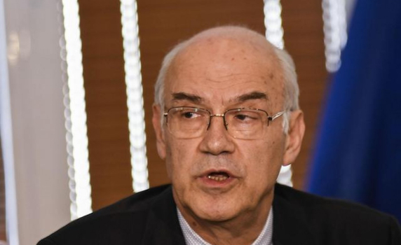 КЕВР: Парното и топлата вода поевтиняват с 14% 