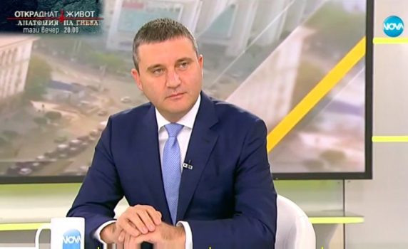 Горанов: Тръгват си много ценни кадри