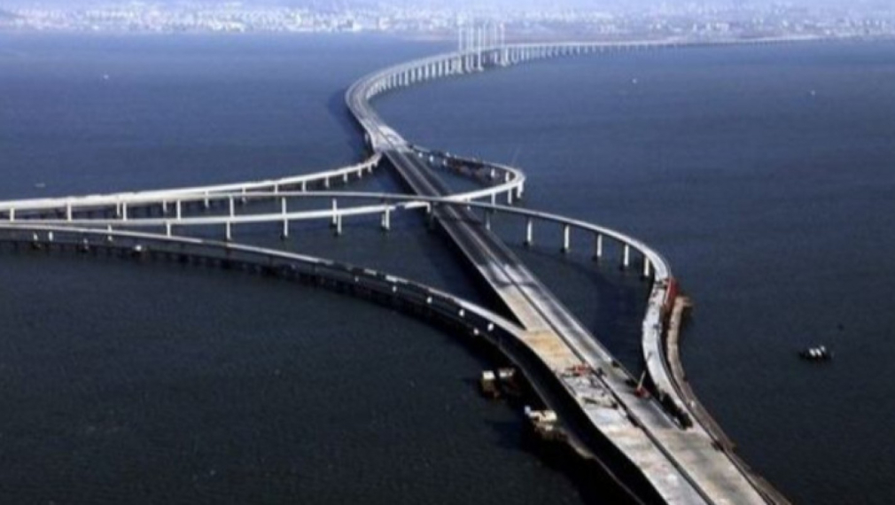 Най-дългият морски мост в света бе открит в Китай