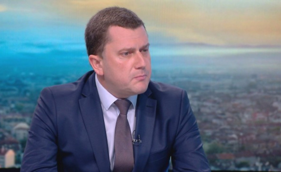 Кметът на Перник отказа среща с Нинова: Няма да позволя да се прави ПР с кризата