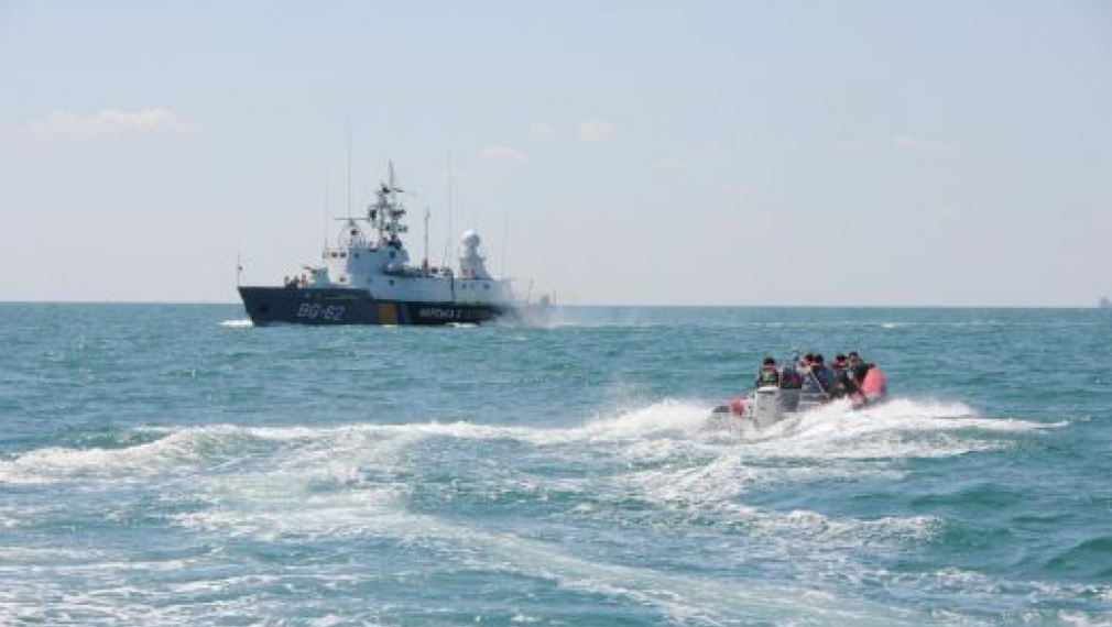 Руски военни атакуват отряд на Морската охрана в Украйна Руски военни атакуват отряд на Морската охрана в Украйна