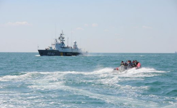 Руски военни атакуват отряд на Морската охрана в Украйна