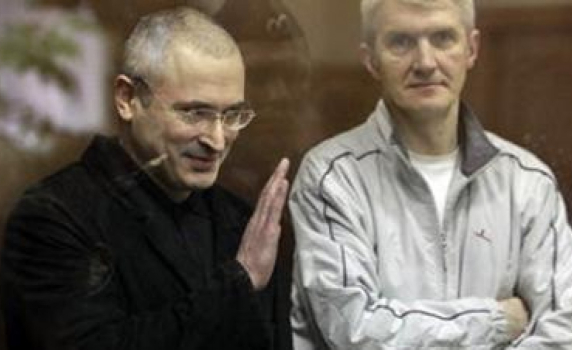 Ходорковски и Лебедев може да бъдат освободени предсрочно още това лято