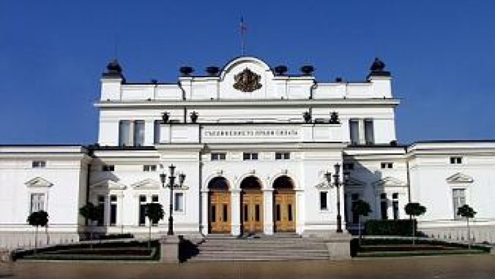 БСП се чуди дали да сезира Конституционния съд заради номадството