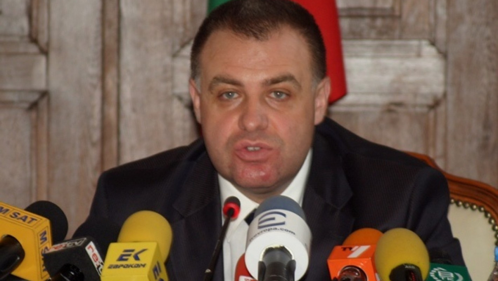 Уволнен е директорът на службата за съвети в земеделието