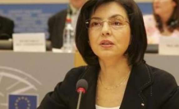 Кунева критикува в доклад банките в ЕС