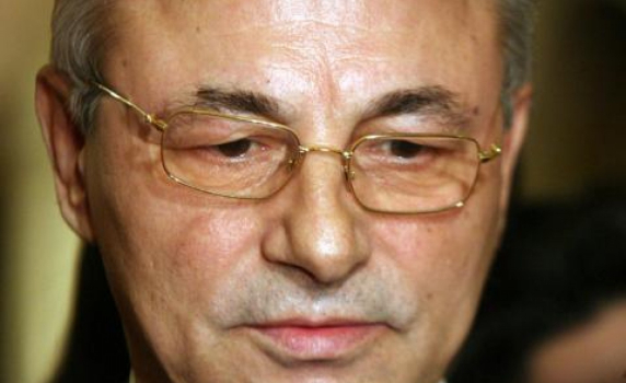 Параноята на Исметов и стиховете на Фердов