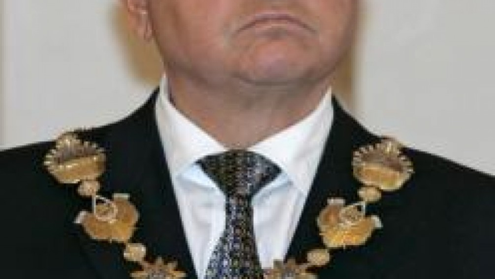Руските политици доволни от уволнението на Лужков 