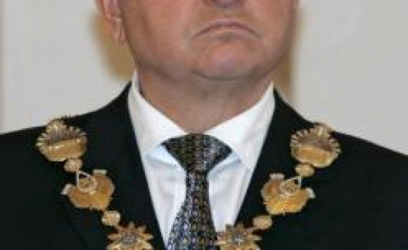 Руските политици доволни от уволнението на Лужков 