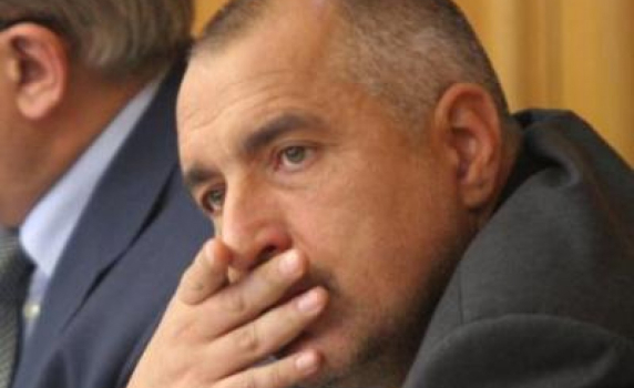 Борисов се опитва да прехвърли отговорността за провала в здравеопазването върху Борисова