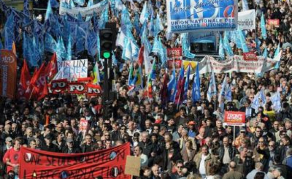 Два милиона на протест срещу плановете на Саркози за пенсионна реформа