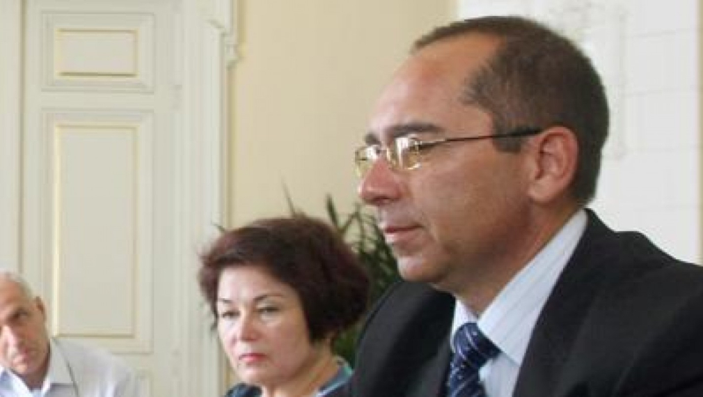 Новият министър призна, че няма концепция за управление на здравеопазването. Въпреки това беше избран 