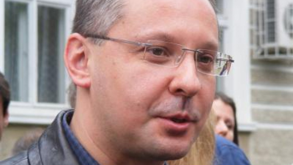 Станишев: Дянков е "еничар", да си подаде незабавно оставката Станишев: Дянков е "еничар", да си подаде незабавно оставката